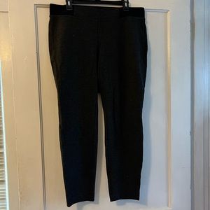 Alfani Charcoal gray leggings with pocket detail sz16